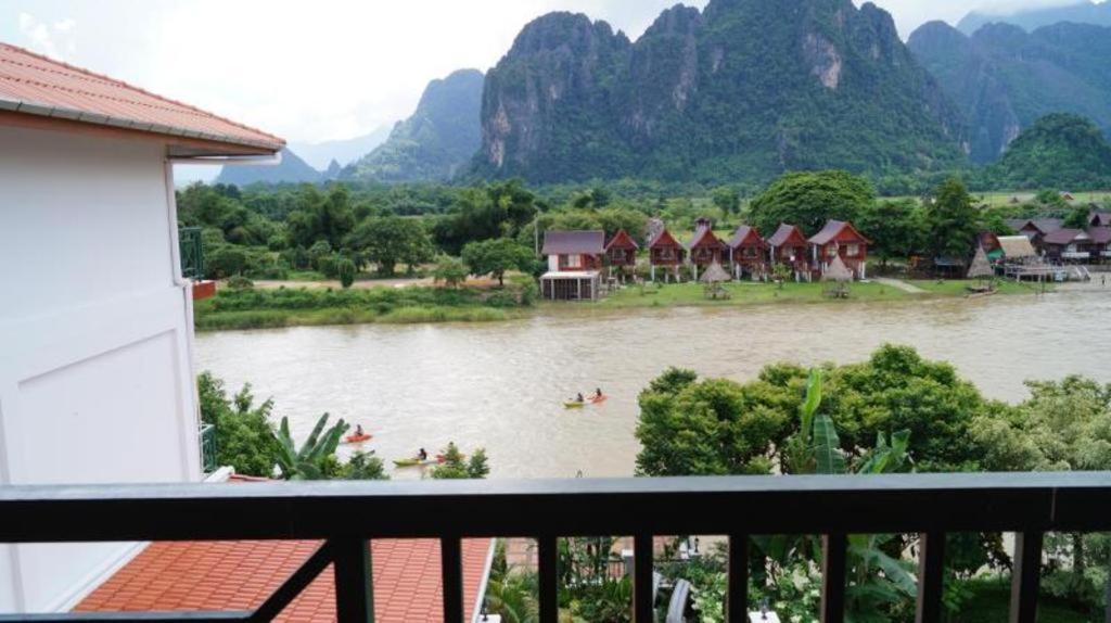 โรงแรมวันสนา วังเวียง ภายนอก รูปภาพ